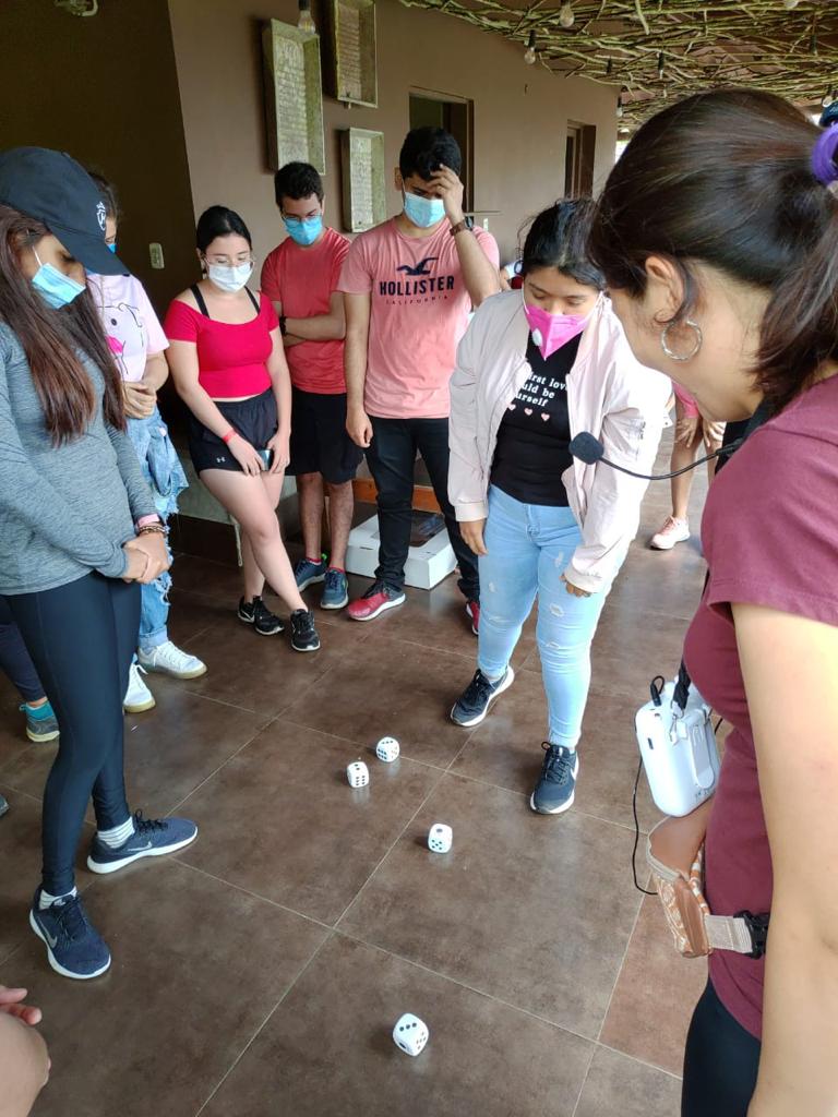 擲骰子說中文數字。