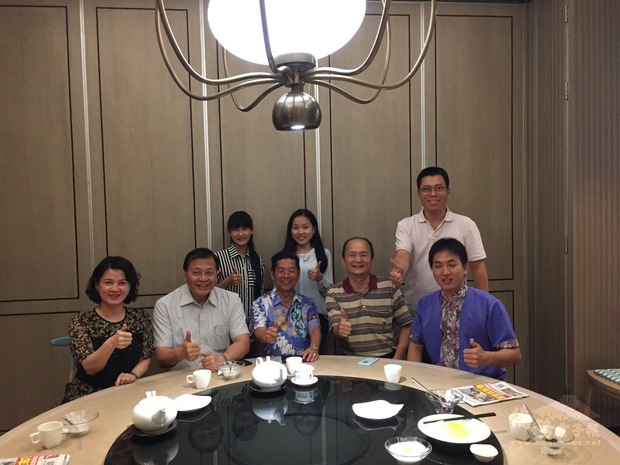 印尼雅加達臺校攜手山口洋新光明印華學校 扎根華教1