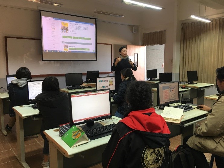 慈濟大學華語中心李孝慈主任介紹教學資源。