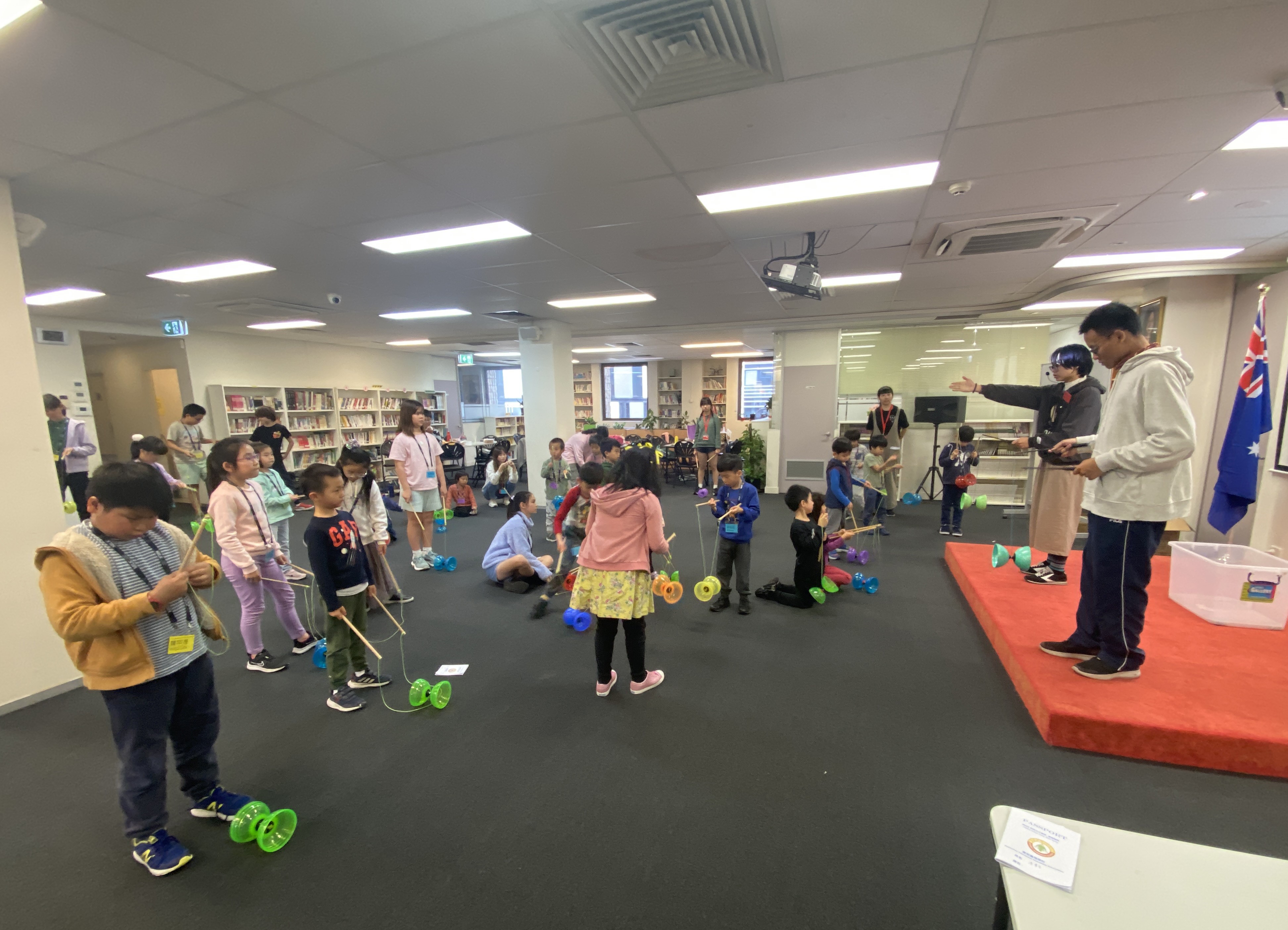 學生練習扯鈴活動