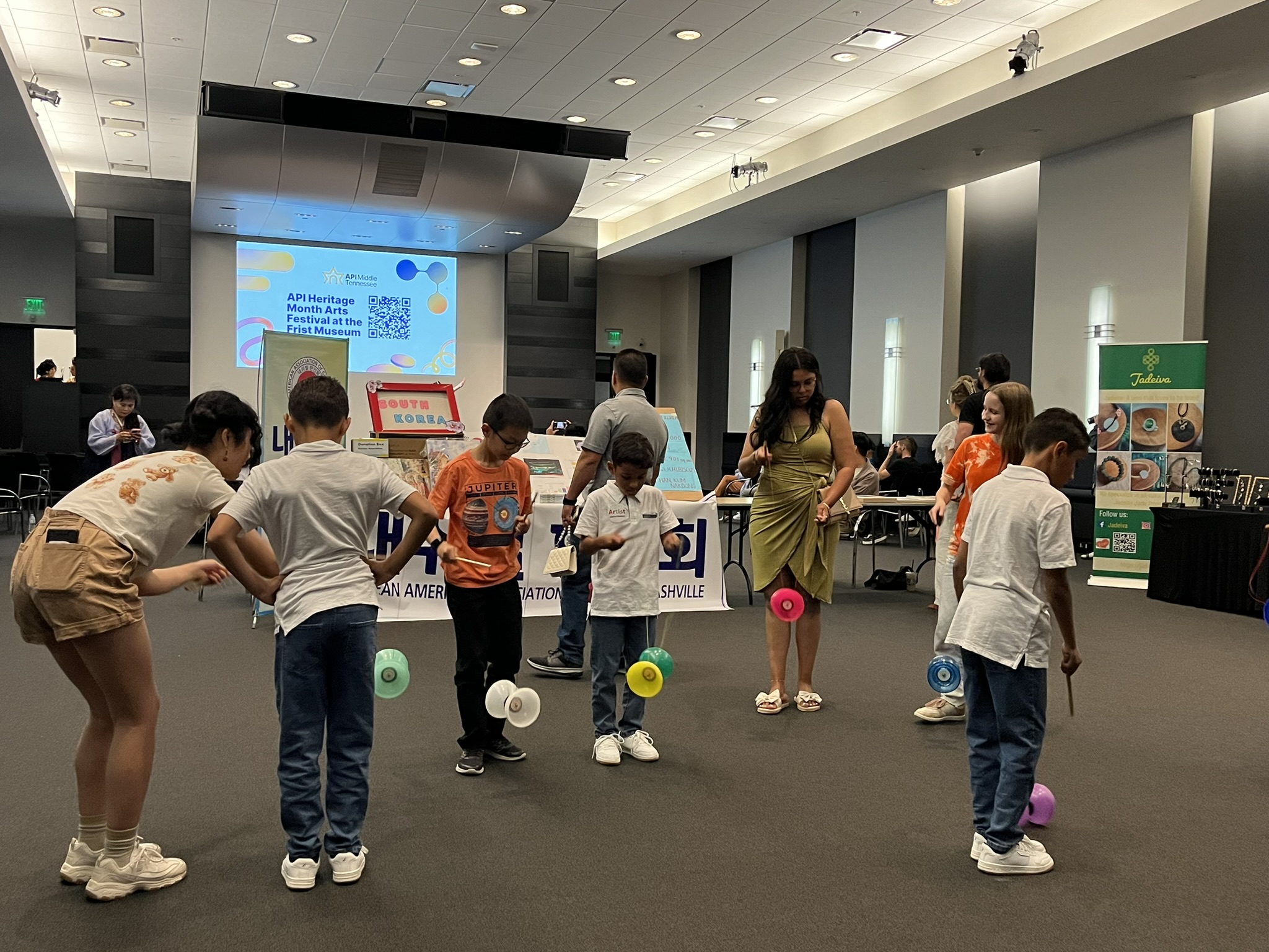 田州大納城中文學校扯鈴表演及體驗獲好評1