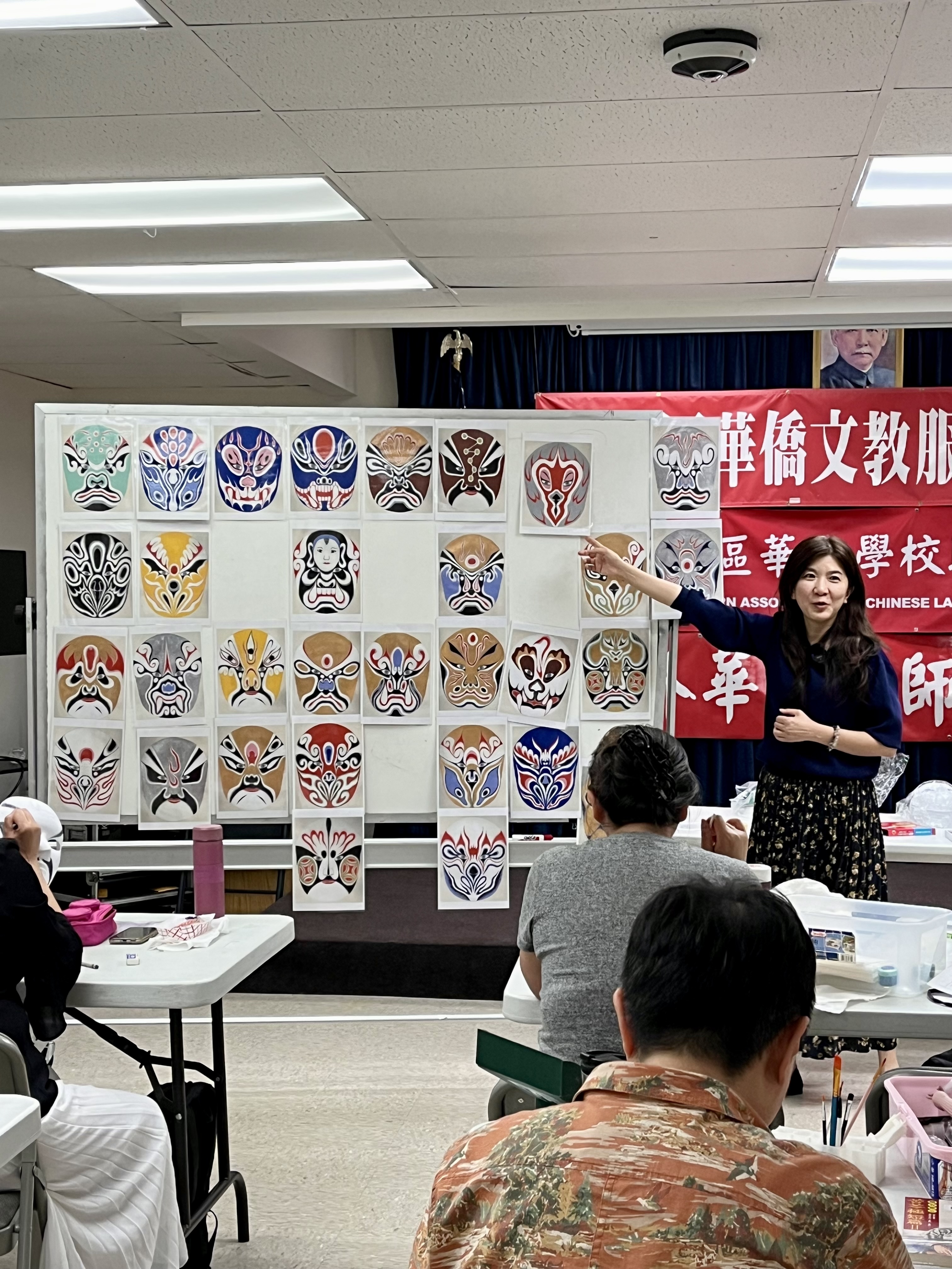 楊曉菁老師精彩的八家將臉譜介紹