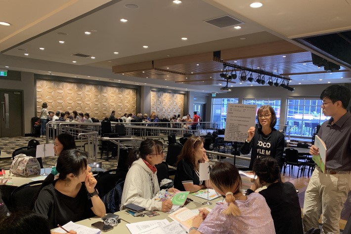 雪梨臺灣學校研討會上，資深教師分享教學經驗