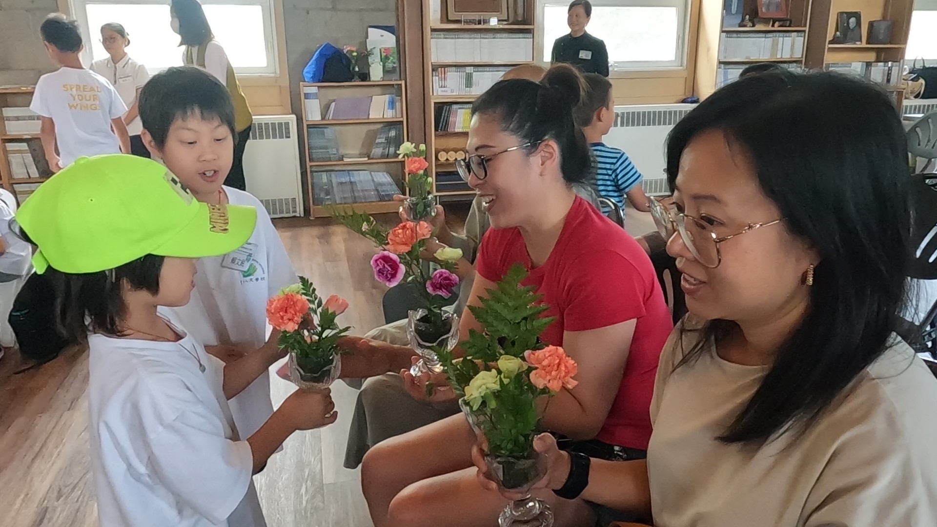 親子茶花道-獻花以感恩父母、長輩