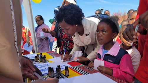 闖關者書寫正體漢字