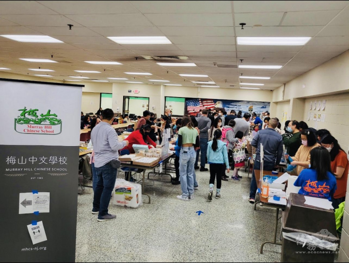 新澤西梅山中文學校美食週讓學生和家長們親身體驗臺灣特色美食