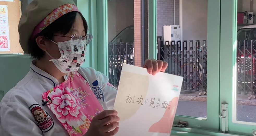 由陳校長示範初次見面的臺灣華語發音