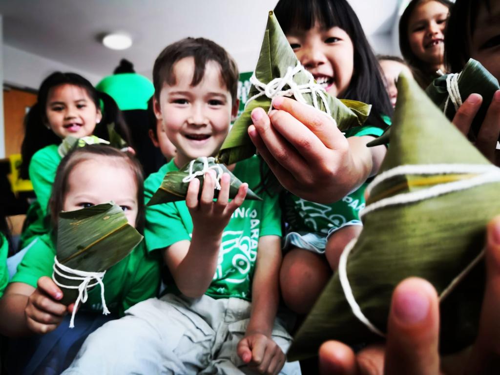 華園中文學校   2021 端午節文化教學活動：動手包粽子2