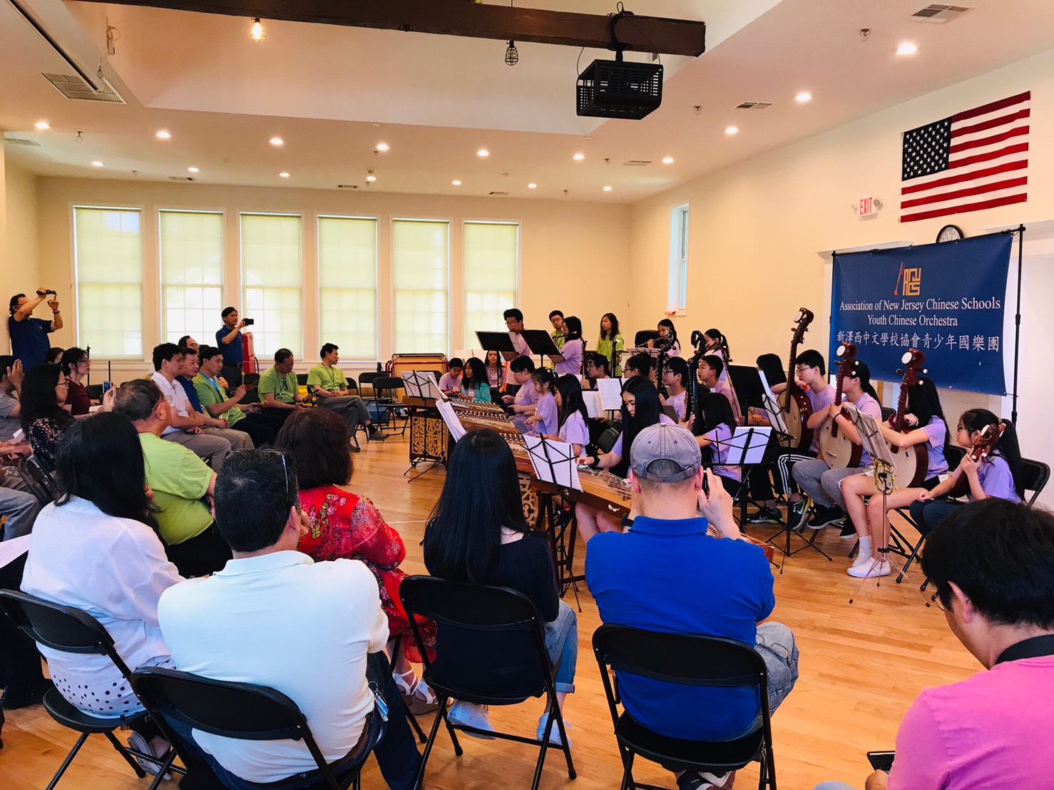 貴賓及家長均對夏令營成果展現予以高度讚賞。