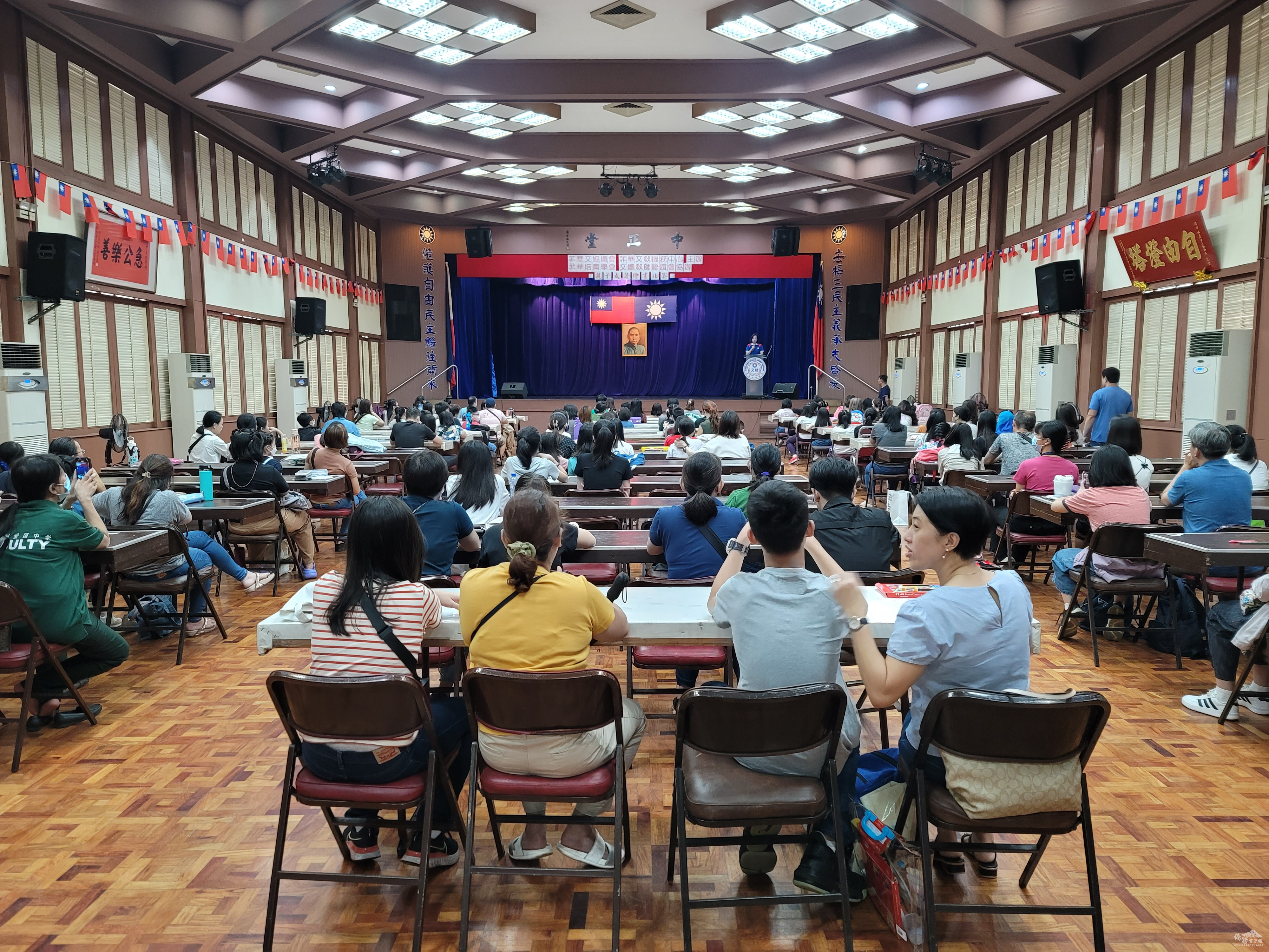 菲華文總「親子成語繪畫比賽」活動會場