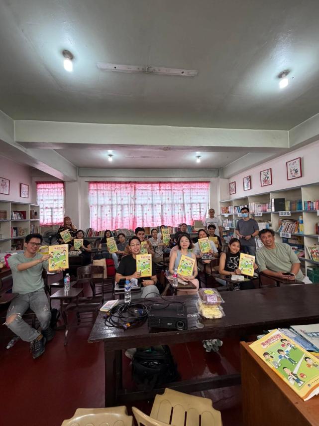 學員分組討論教學活動設計，交流教學經驗與課堂應用策略。