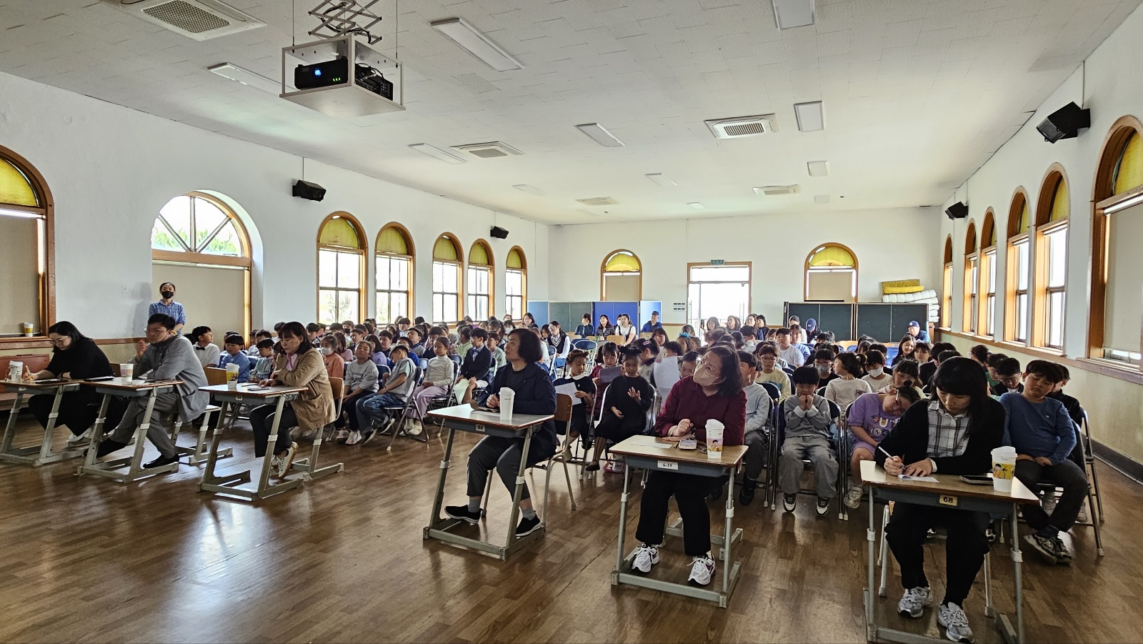 2025 韓國仁川華僑中山中小學正體漢字文化節系列活動---國語演講比賽1