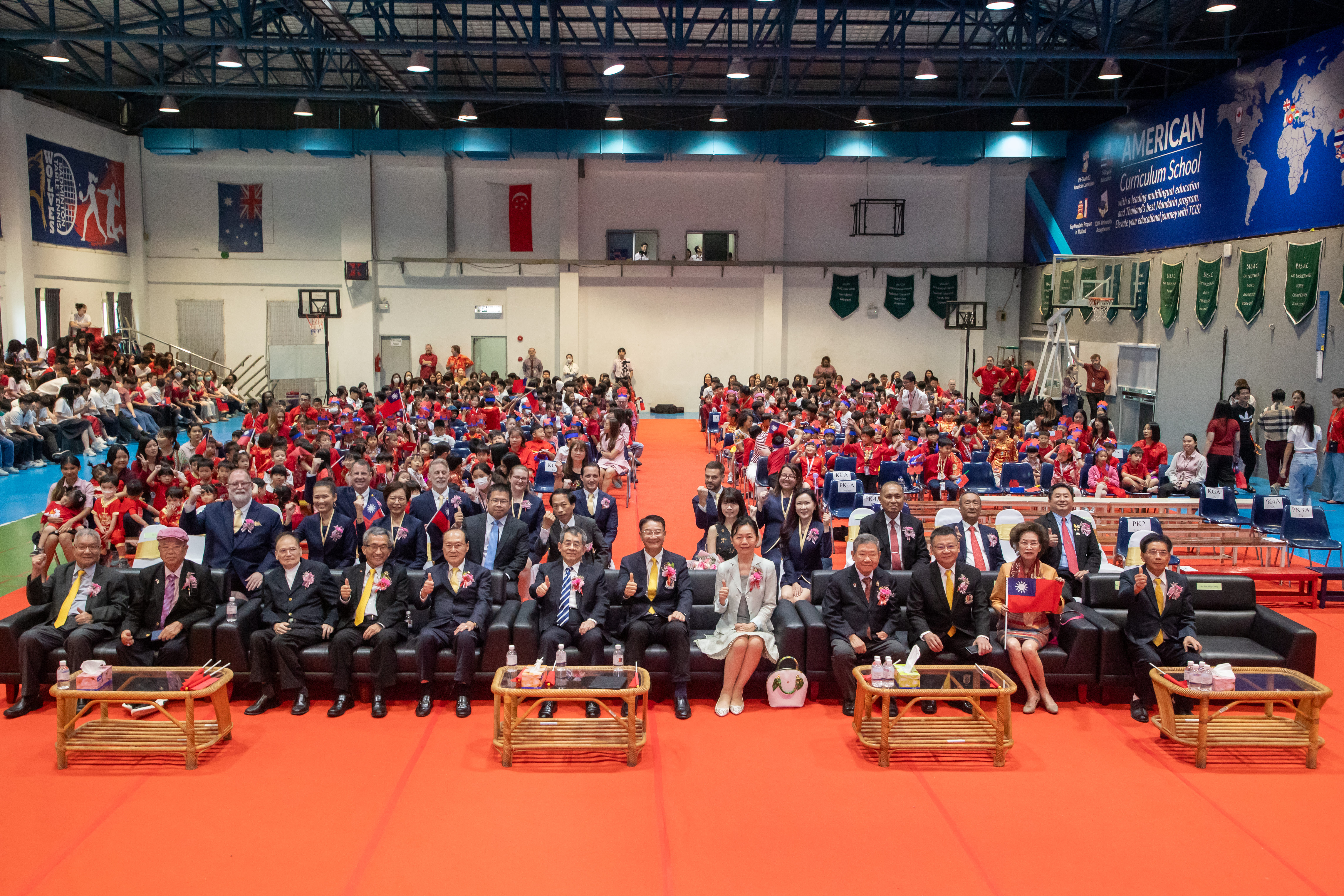 慶祝活動盛況空前