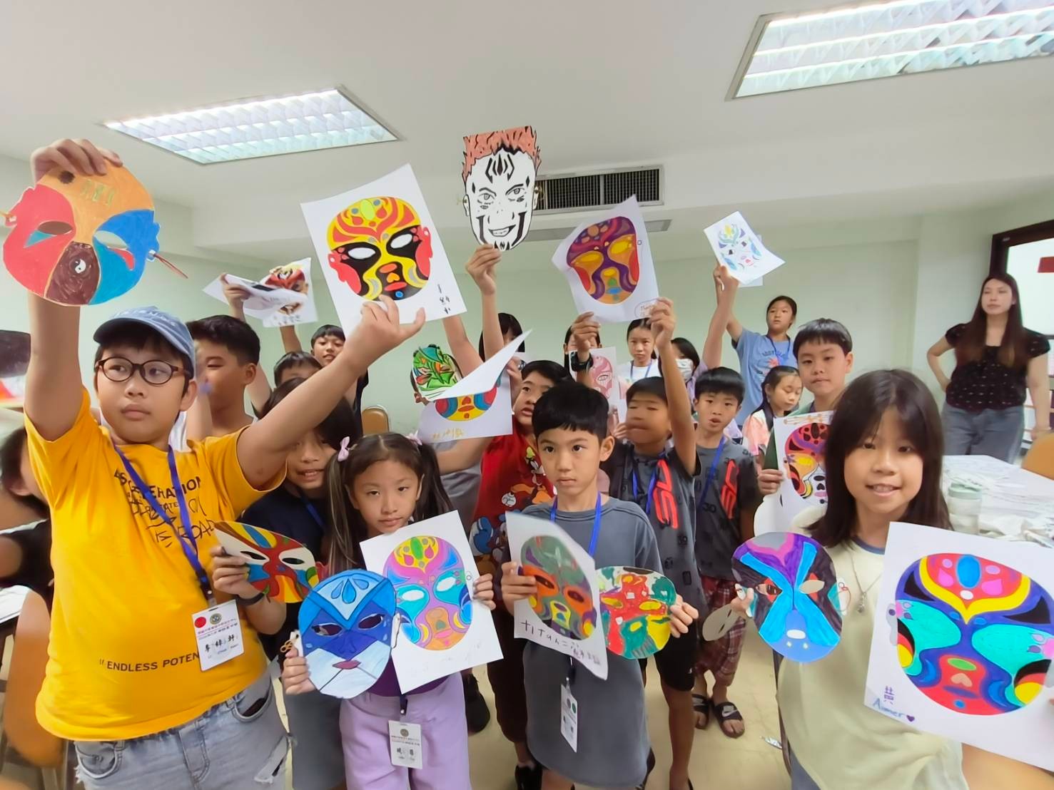 書畫課-彩繪國劇臉譜