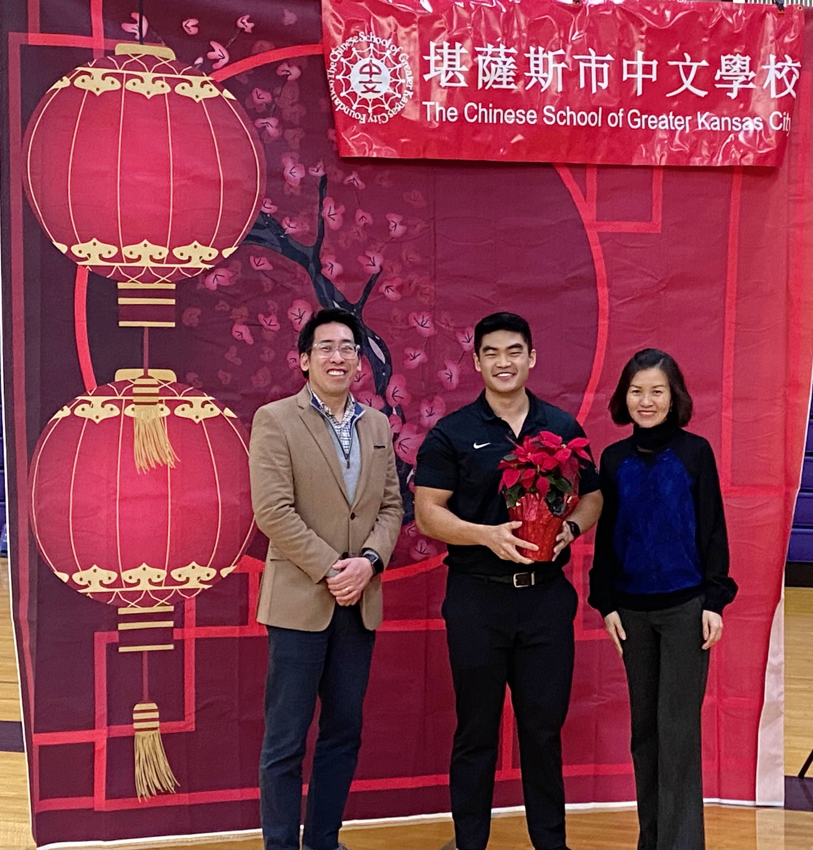 中文學校的扯鈴創辦人George Peng老師