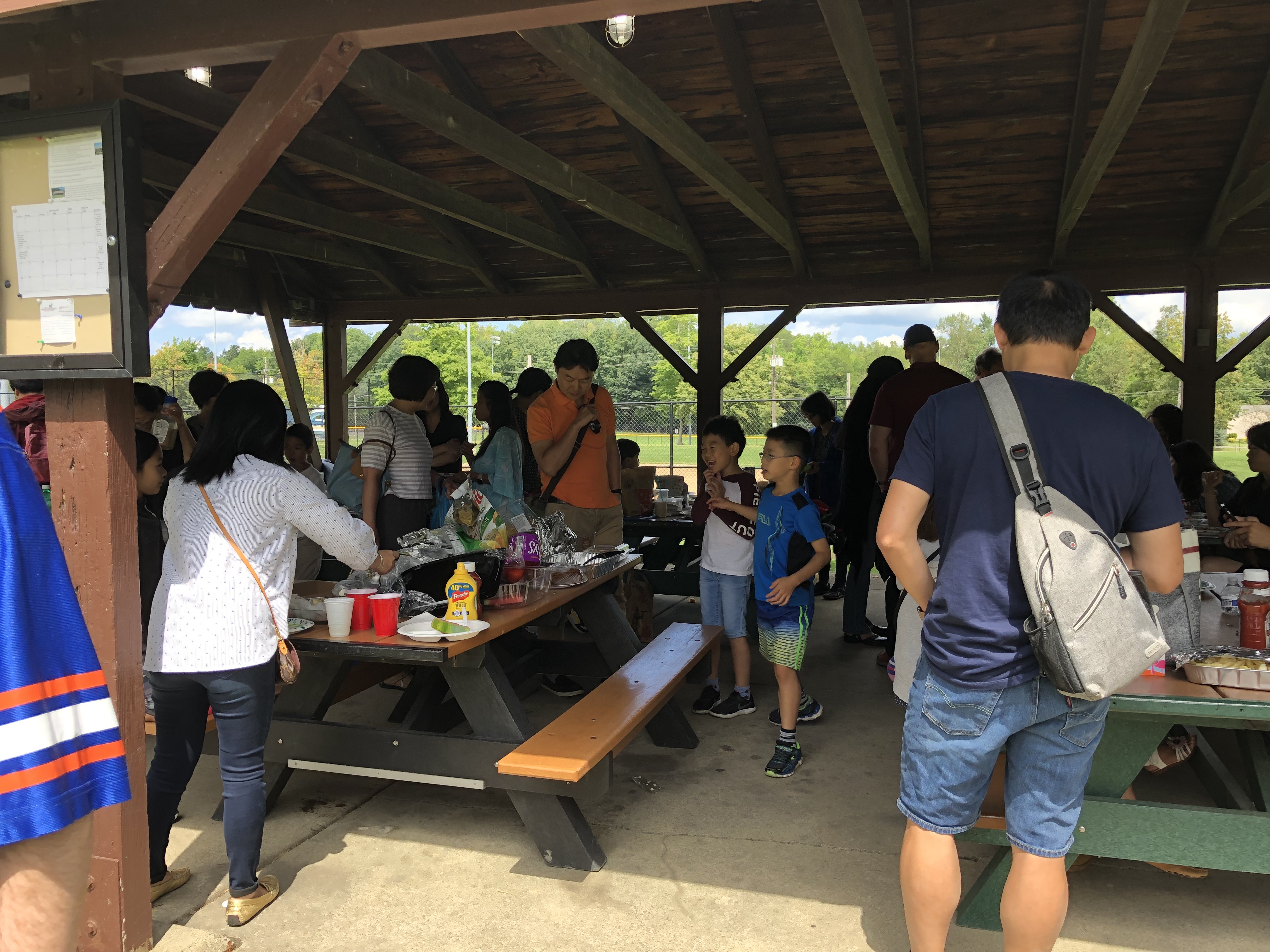 Highland Heights 公園 迎新野餐2