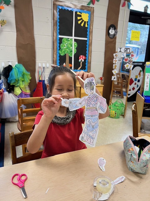 生動有趣的皮影戲提升學生學習興趣