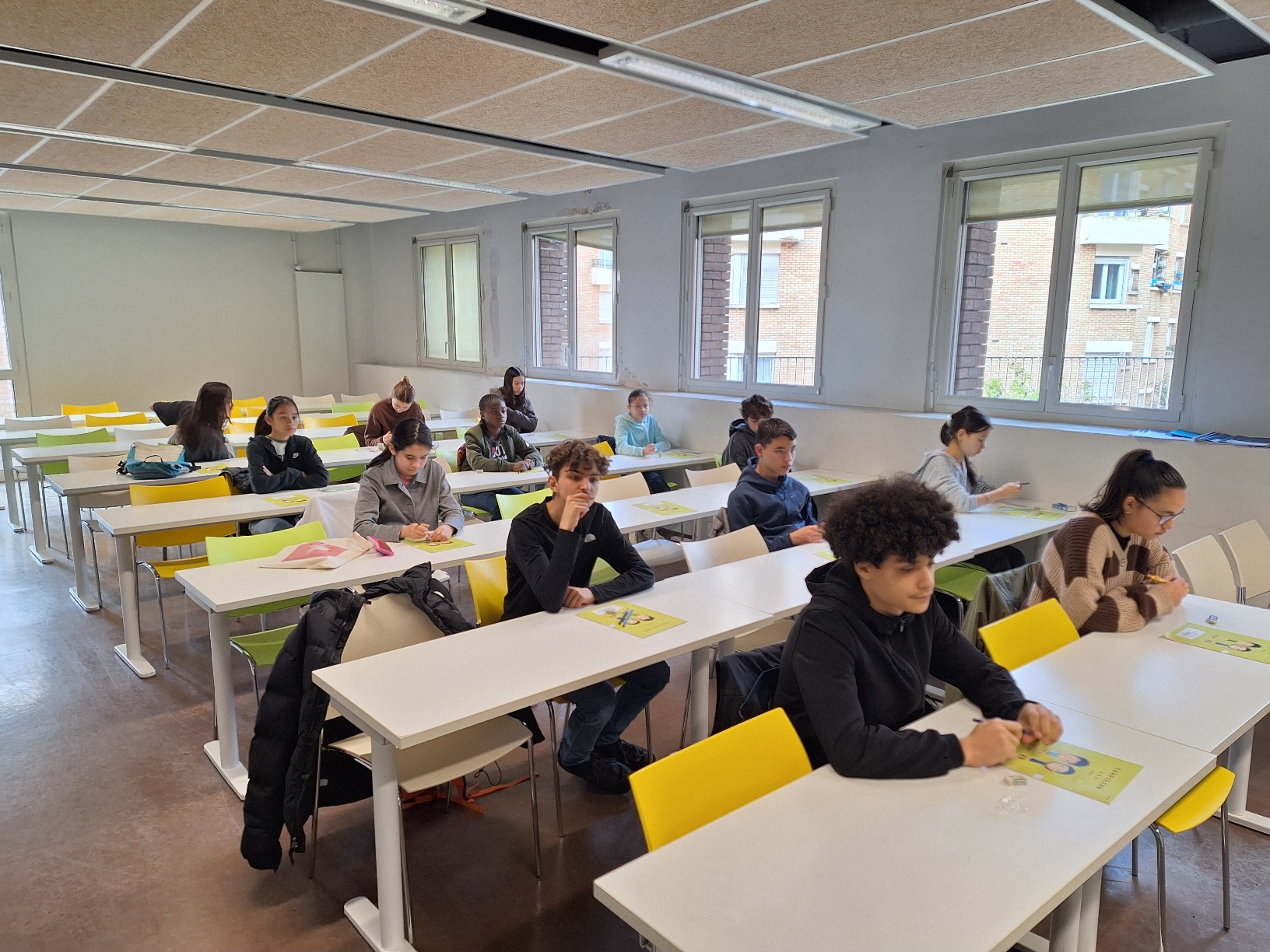 書硯藝術文化學校在巴黎東方語文學院踴躍參加兒童華測CCCC