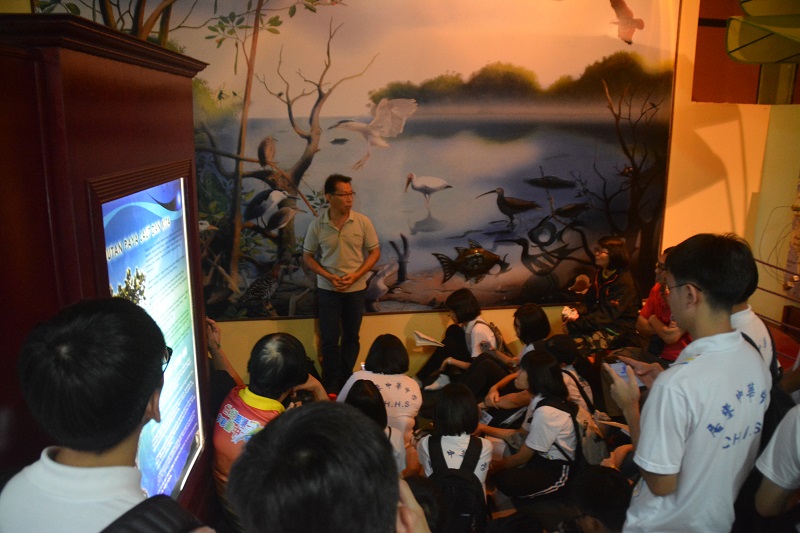 [111年海外僑校教師獎勵]來自馬來西亞居鑾中華中學，榮獲20年屆獎勵的陳秀萍老師2