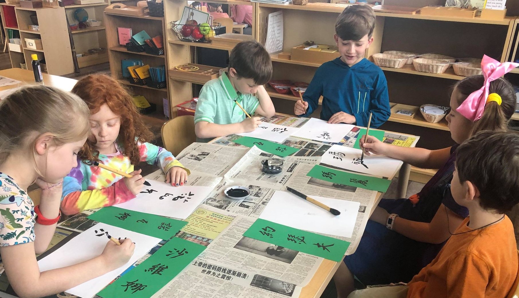 鳳凰城漢字文化–學生學習正體漢字書法