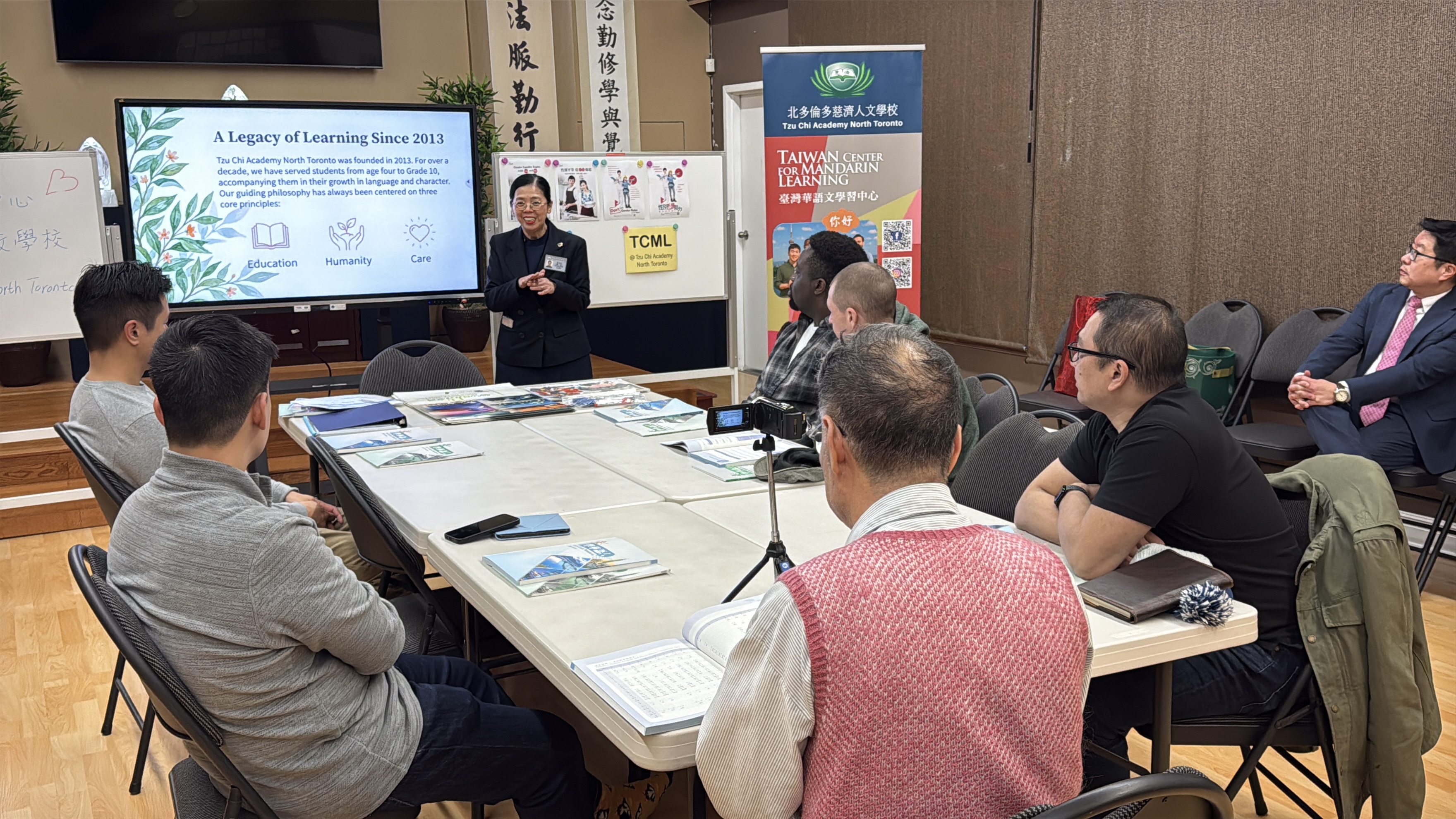 黃淑珍校長歡迎學員加入TCML並簡介北多倫多慈濟人文學校的發展及核心教育理念