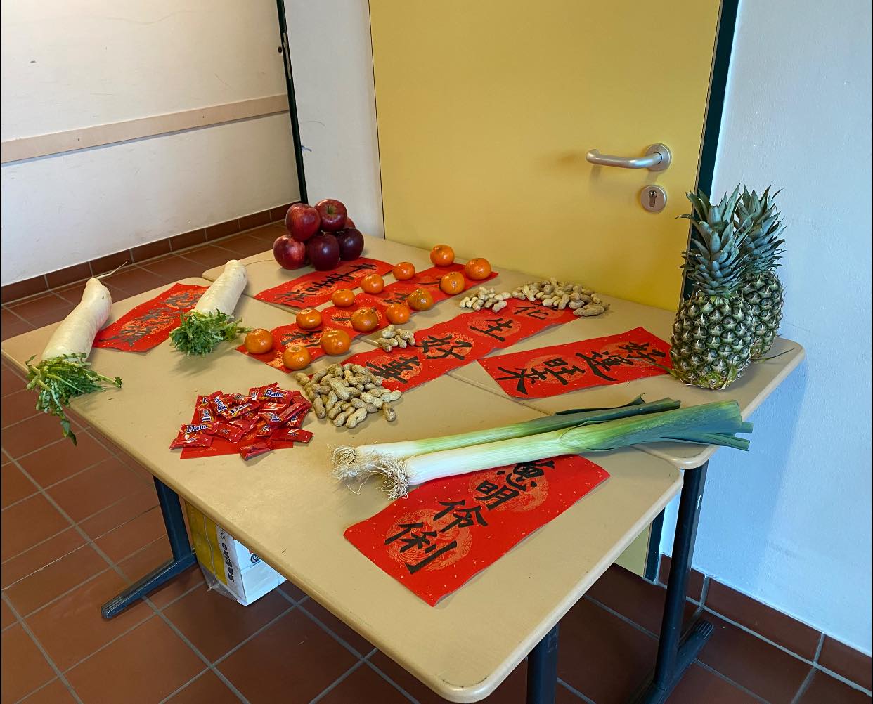 新年吉祥好物擺滿桌
