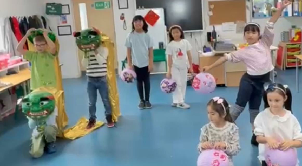 舞龍舞獅及燈籠舞蹈展現