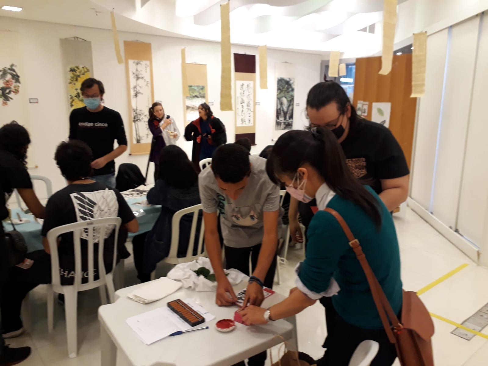 甲骨文字撰寫.紙扇製作