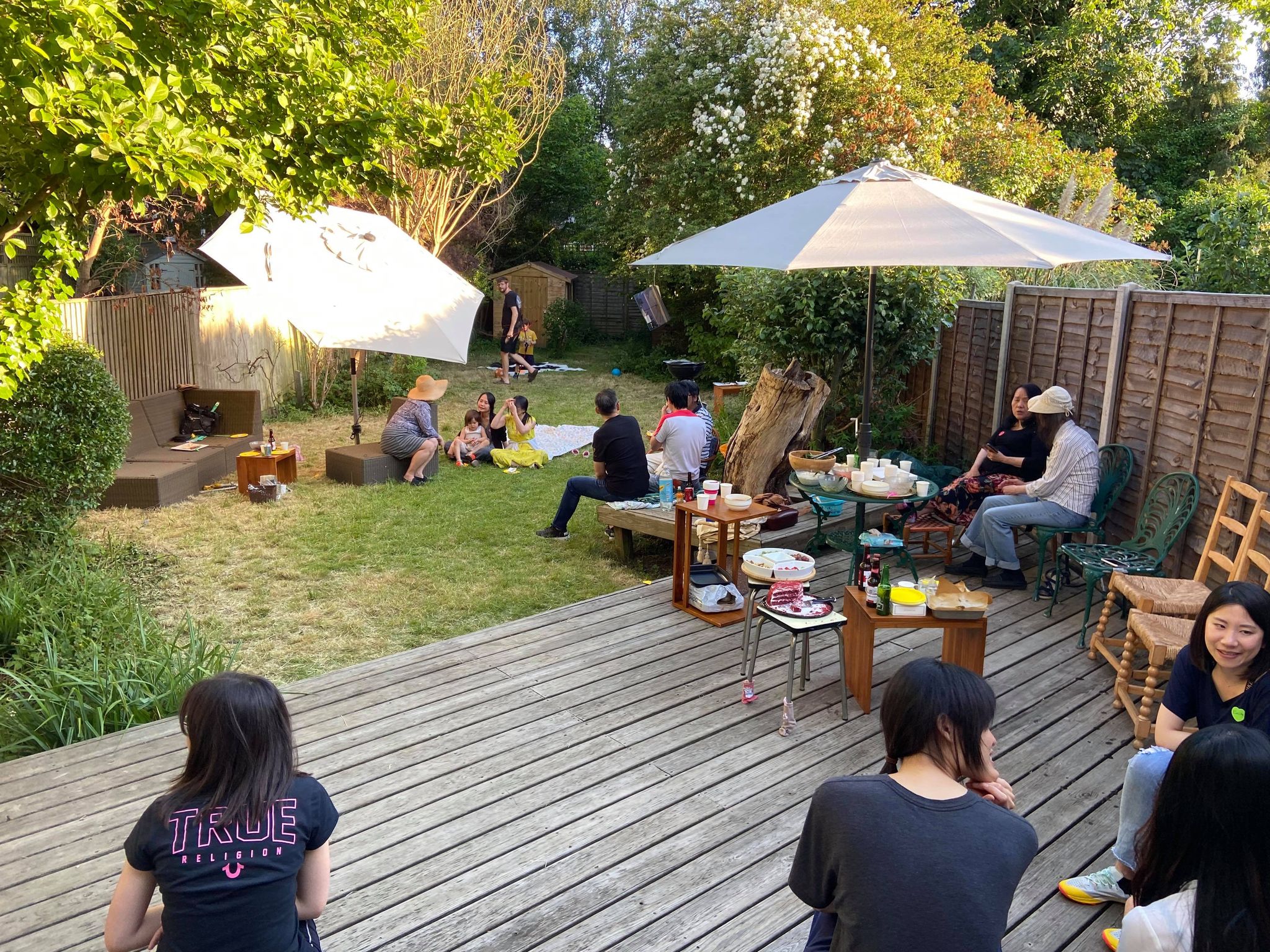 保持2公尺距離包香包！