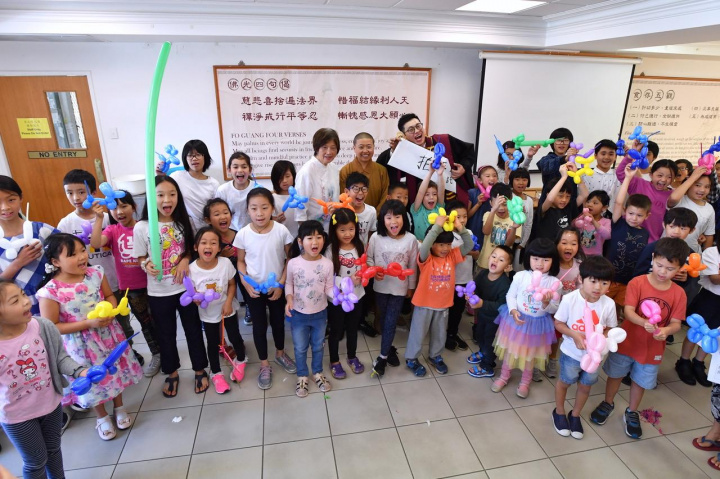 親子活動摺氣球全體合照