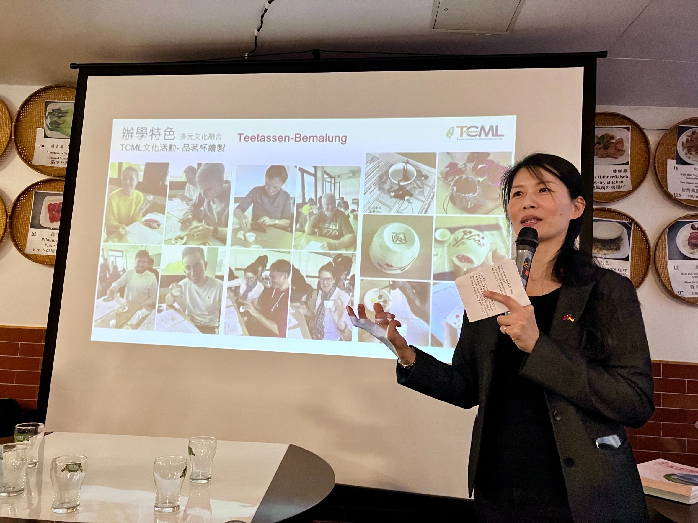 校長田秝綈介紹華語中心課程與教學特色，強調融入臺灣文化的教學理念