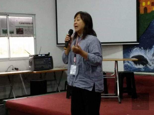 傅文文勉勵及講評。