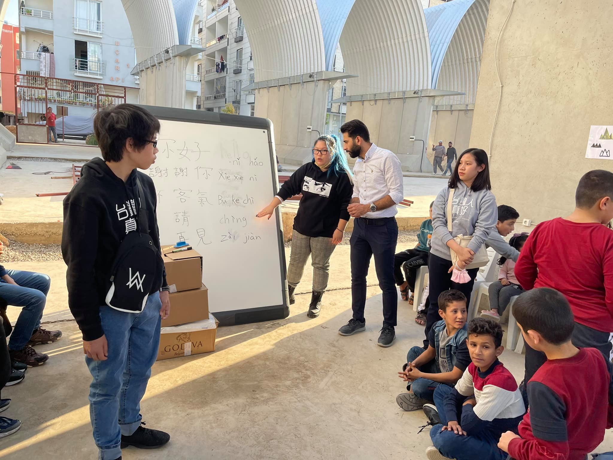 由黃心曼助教解說生活常用語