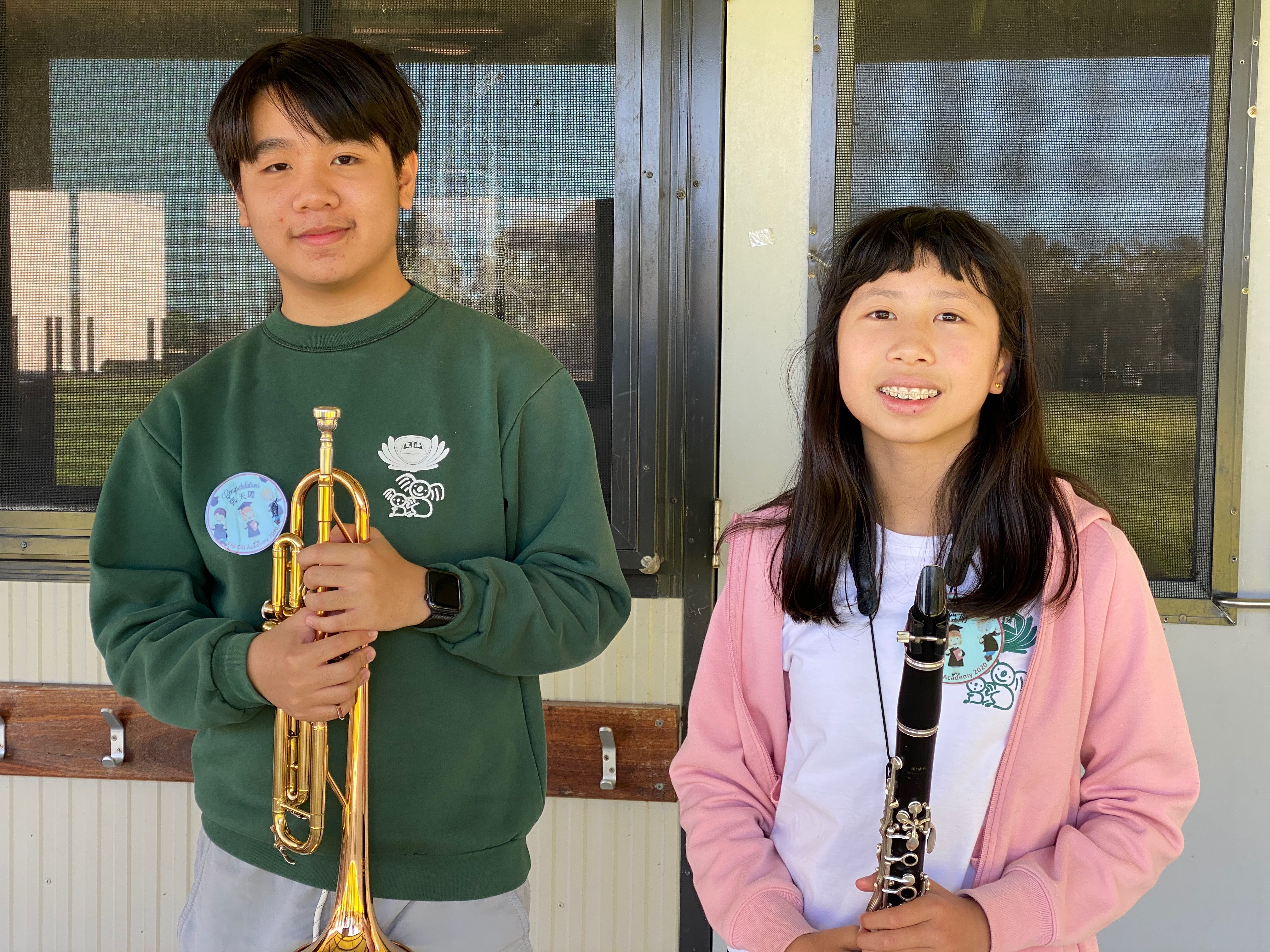 busking for raising funds