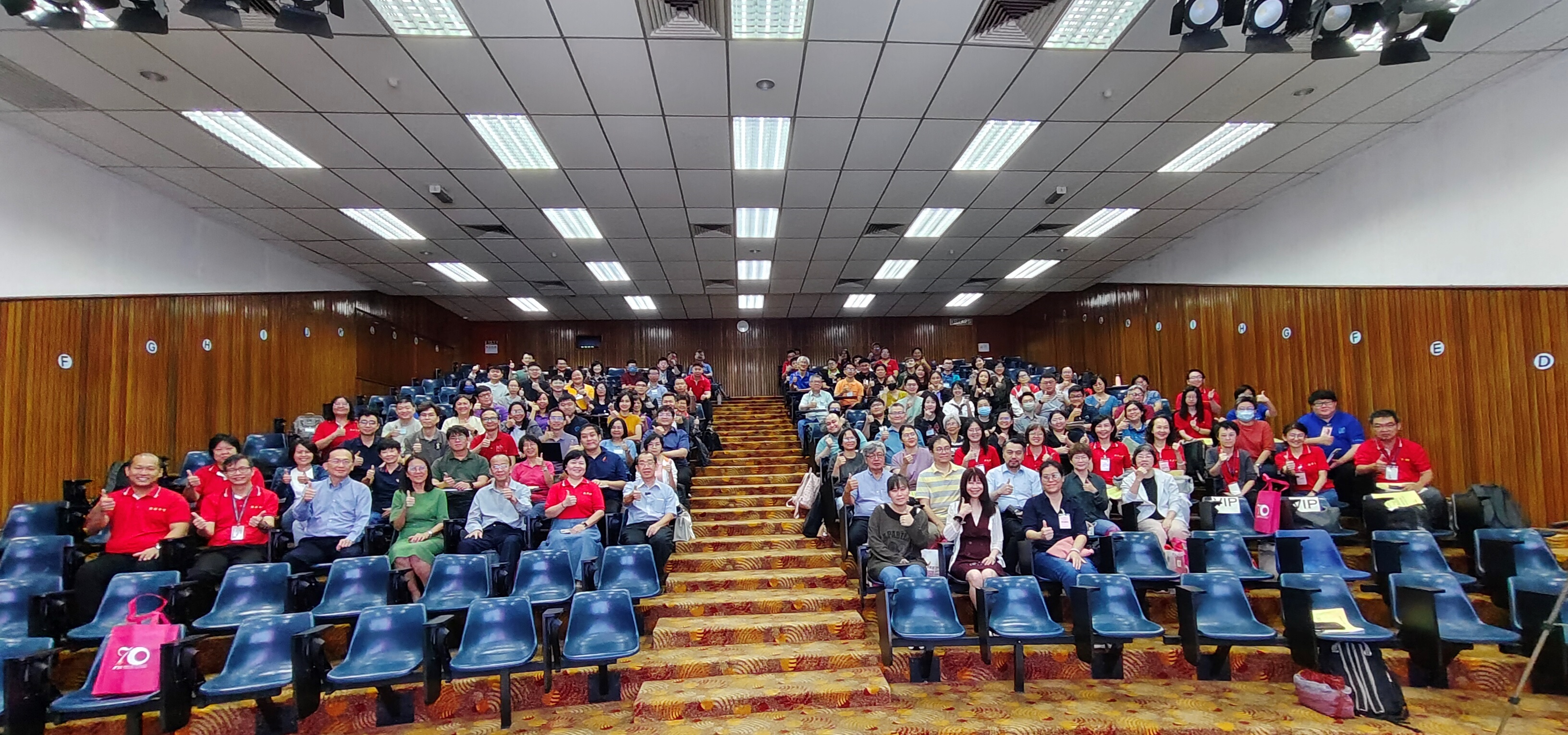 圖1：全體學員與講師合影留念