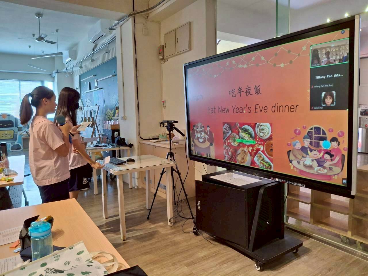 福和國中學生簡報側拍