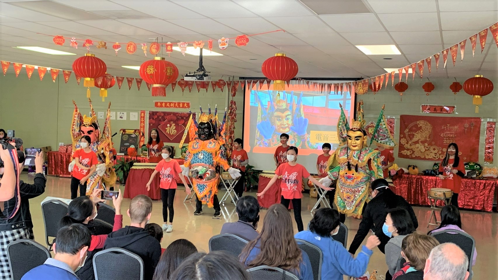 電音三太子鼓隊表演