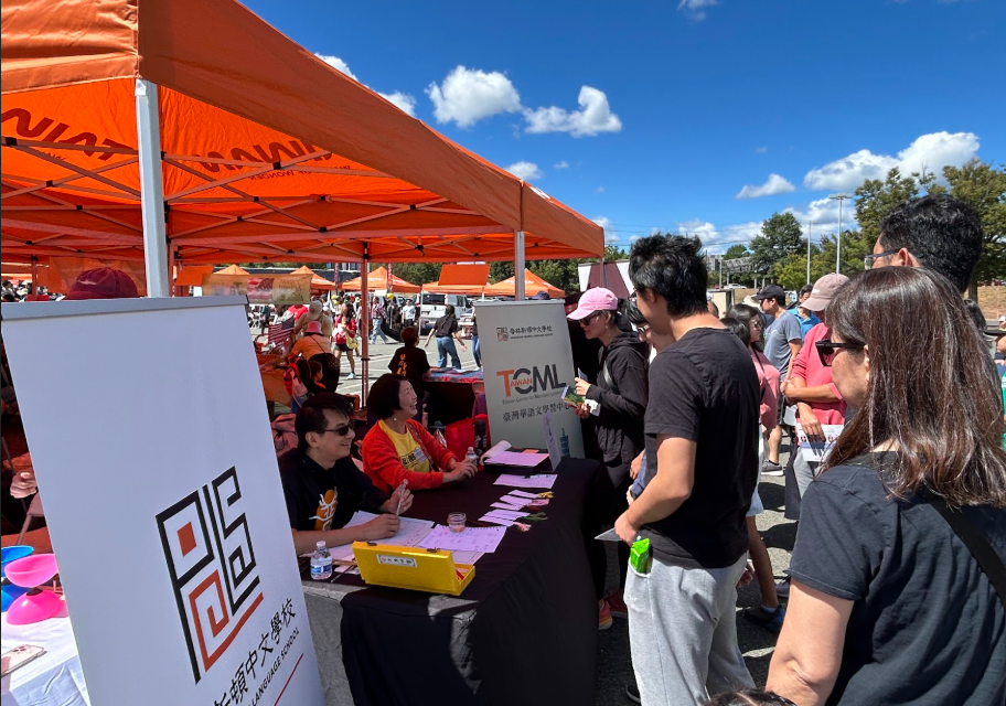 書法攤位極受歡迎