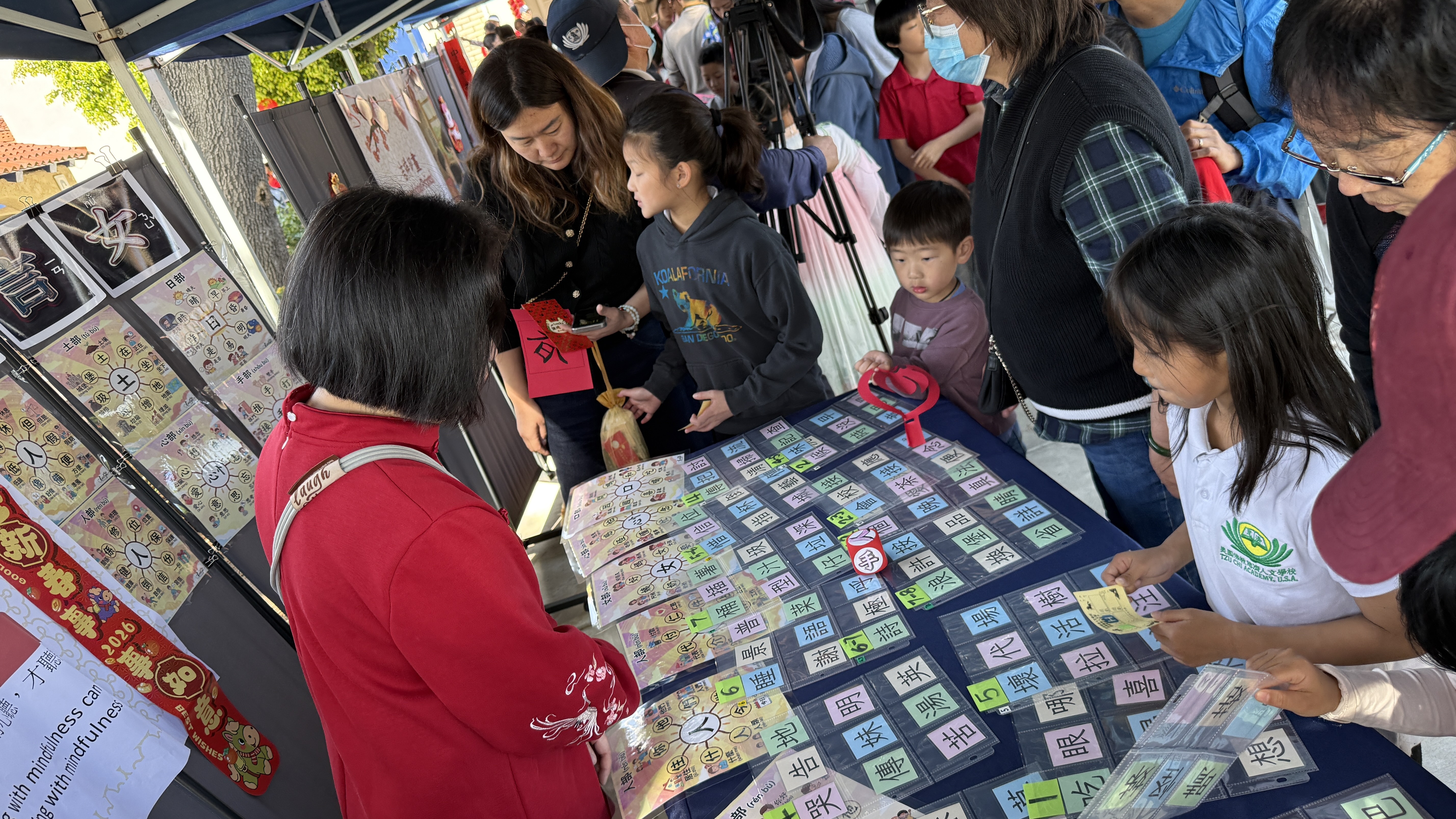 透過「遊戲化」的設計，讓海外學子深度連結文化根源