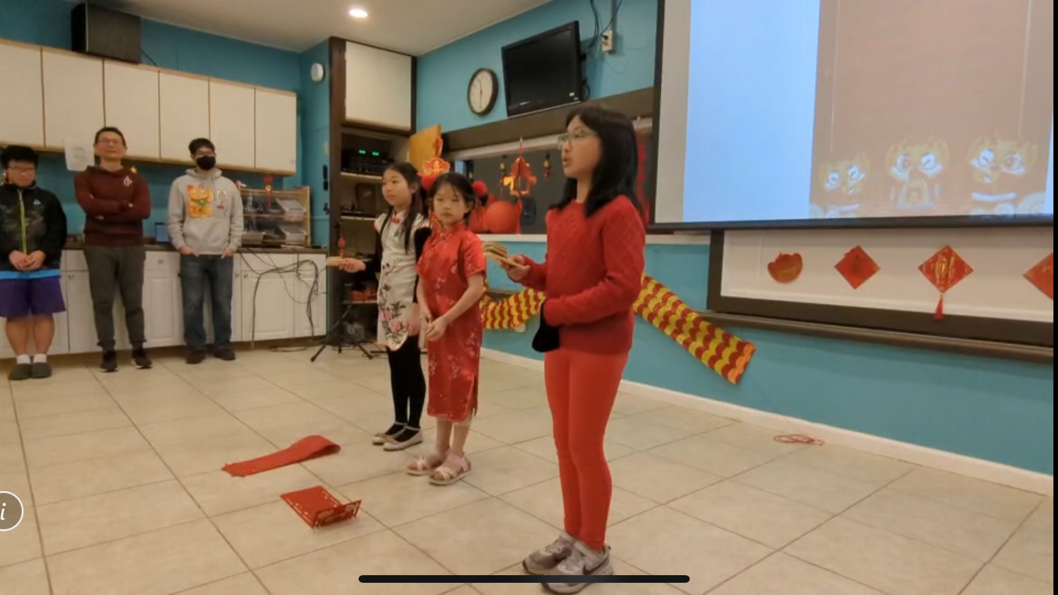 四年級同學表演新春數來寶