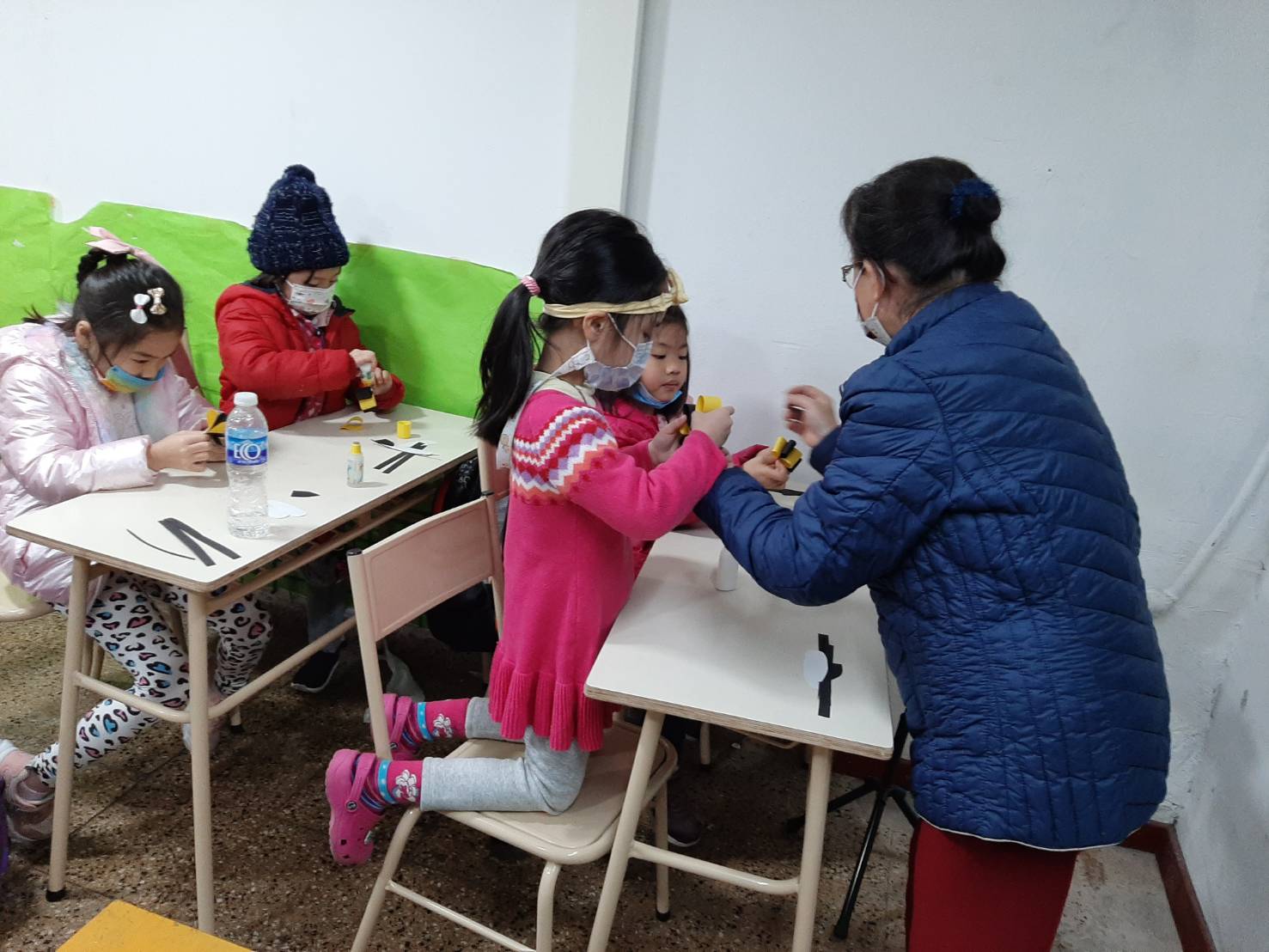 認真學習的孩子