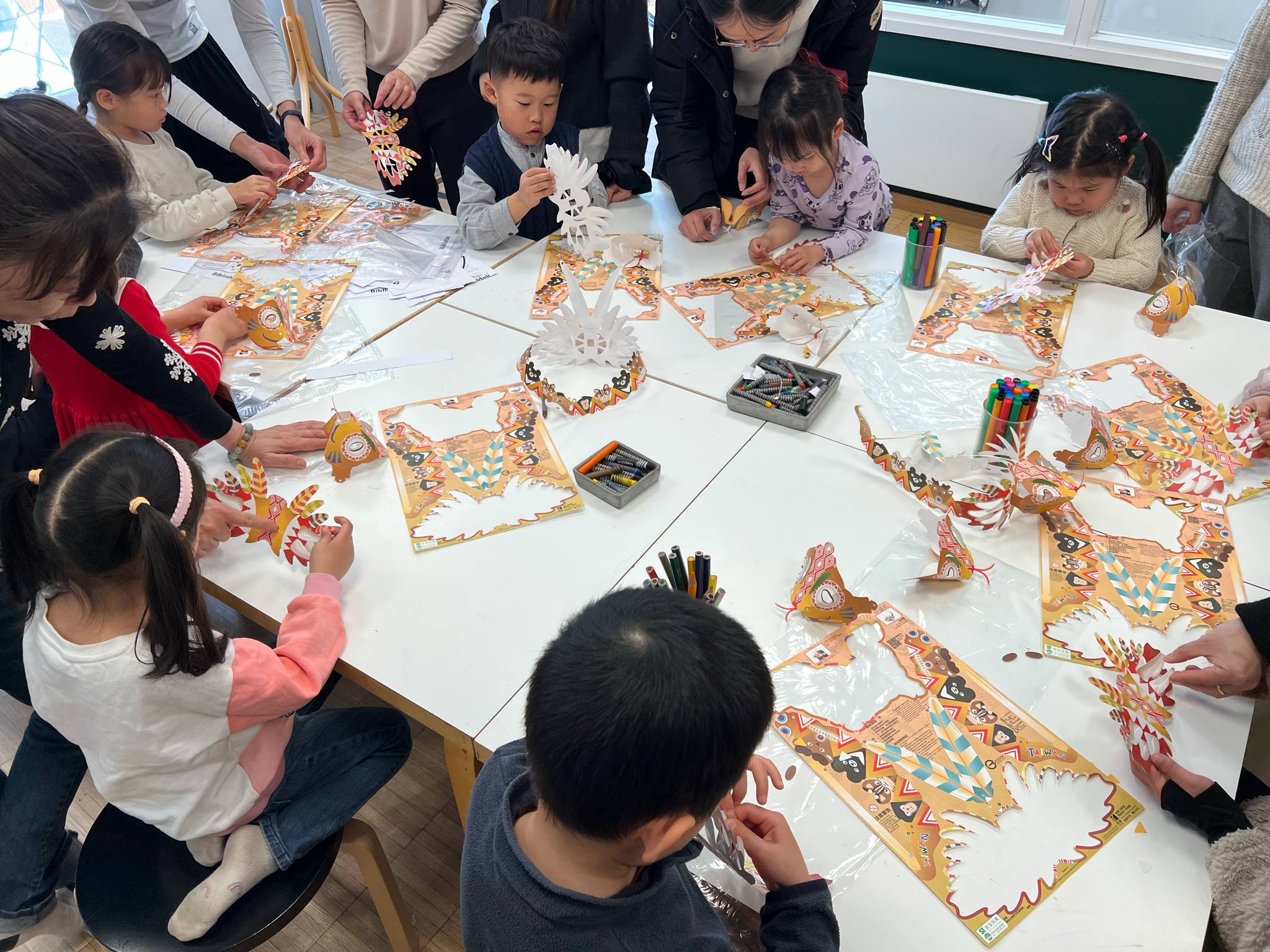 瑞典「Tizzy的中文樂教室」舉辦正體繪本及文化體驗活動4