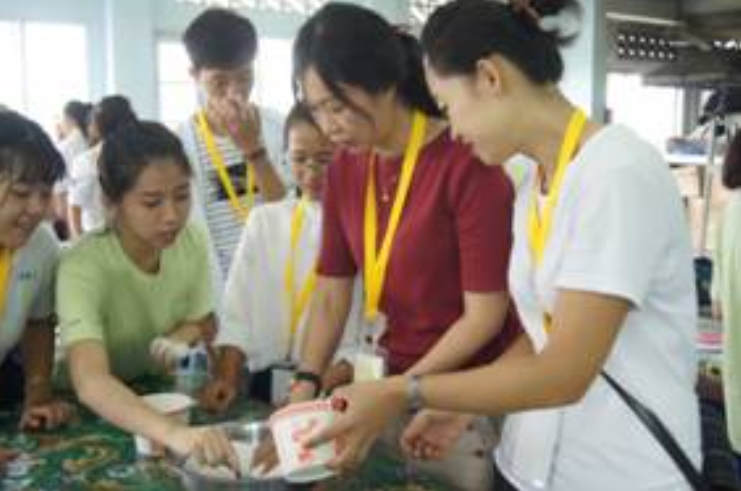 綻放一旬的曇花，能帶來多少燦爛? －北商大國際志工3