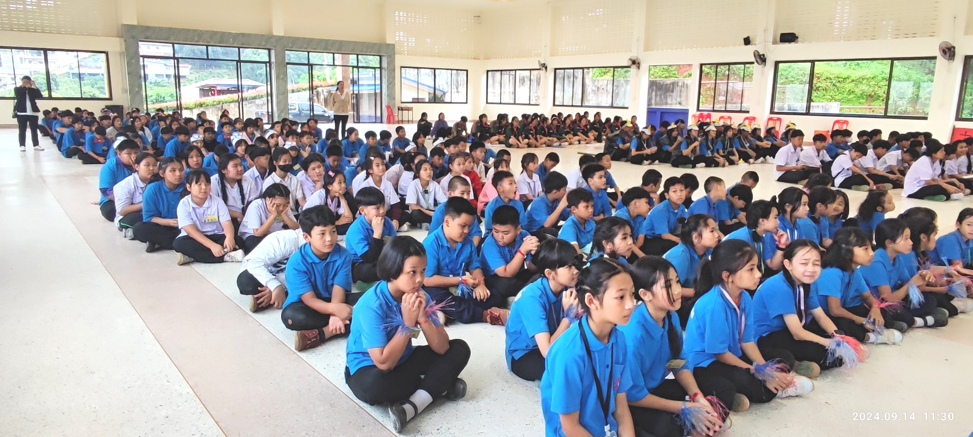 於禮堂準備班歌班呼比賽