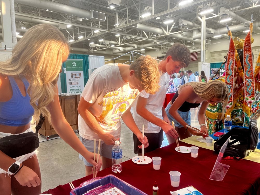 威州北美中文學校暨臺灣華語文學習中心 2024 Washington County Fair 推廣臺灣文化6