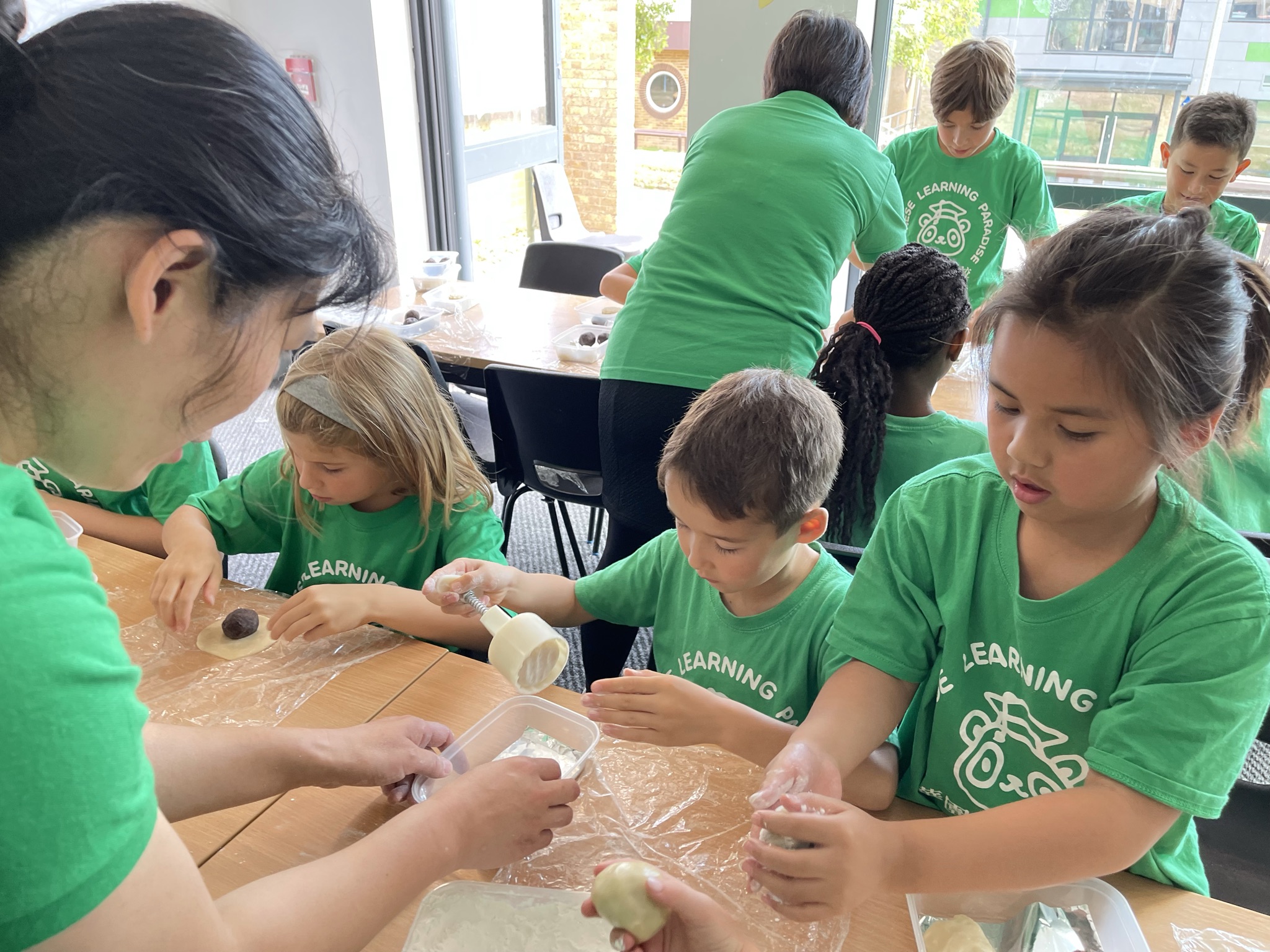 華園中文學校中秋節文化教學活動-手作月餅慶中秋3