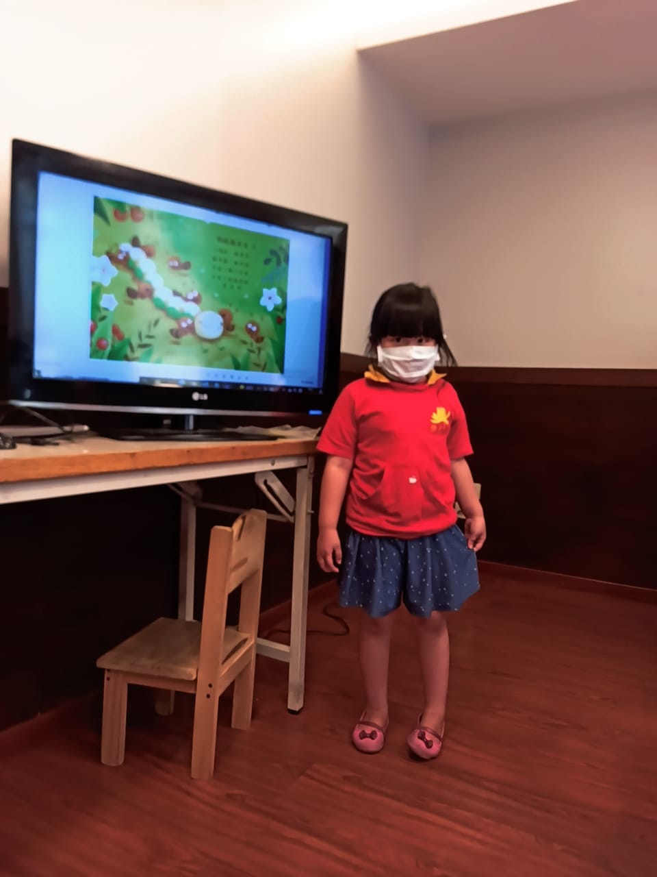 說故事比賽-小螞蟻搬家