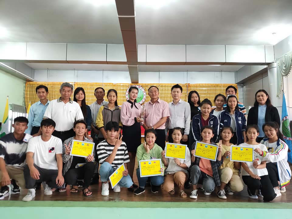 初中組第一名聖光中學