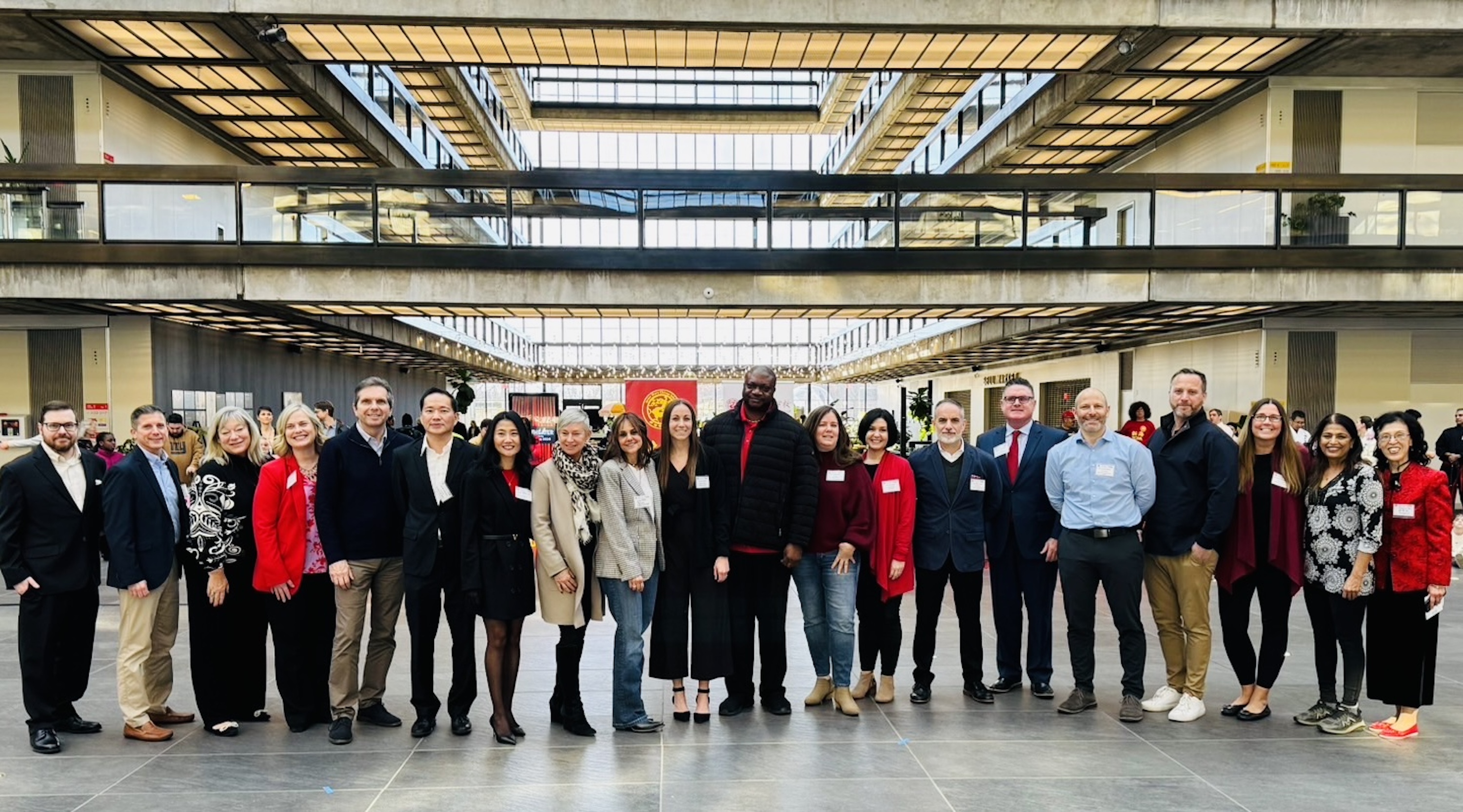 貴賓們大合照 (蘇偉溢提供)