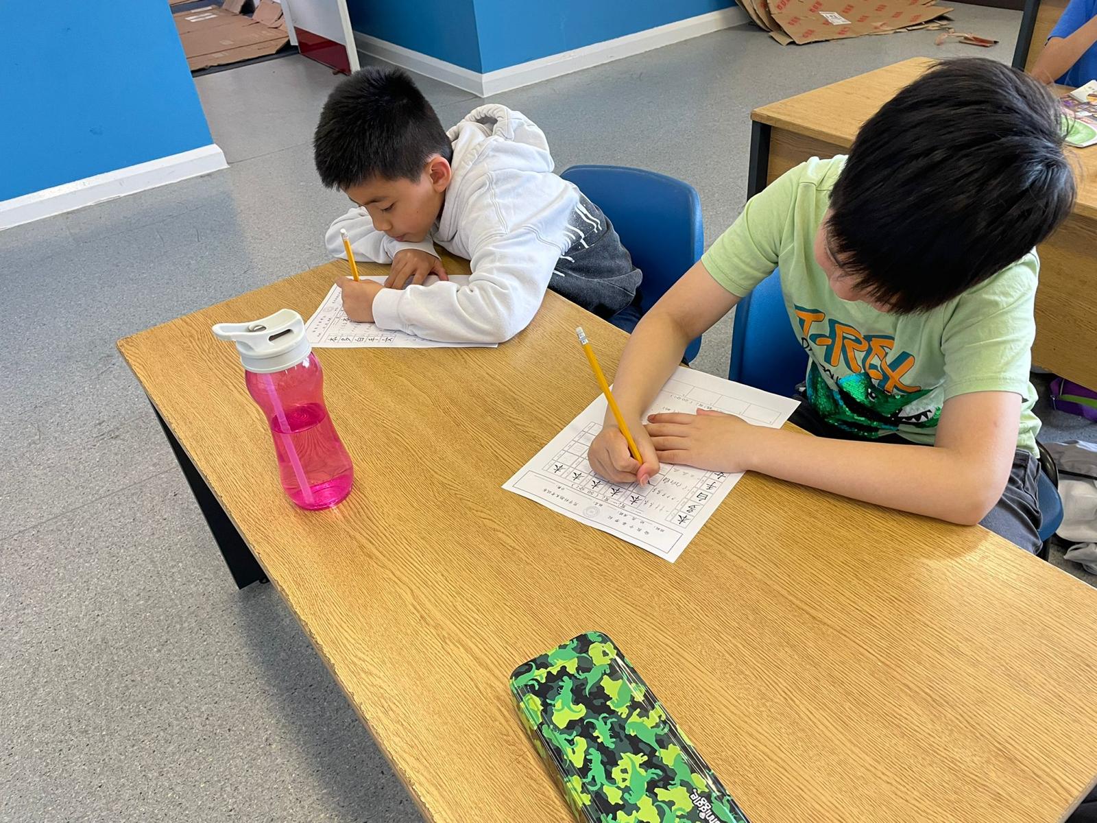 2024英國倫敦中華學校舉辦漢字聽寫比賽暨硬筆漢字書寫比賽2